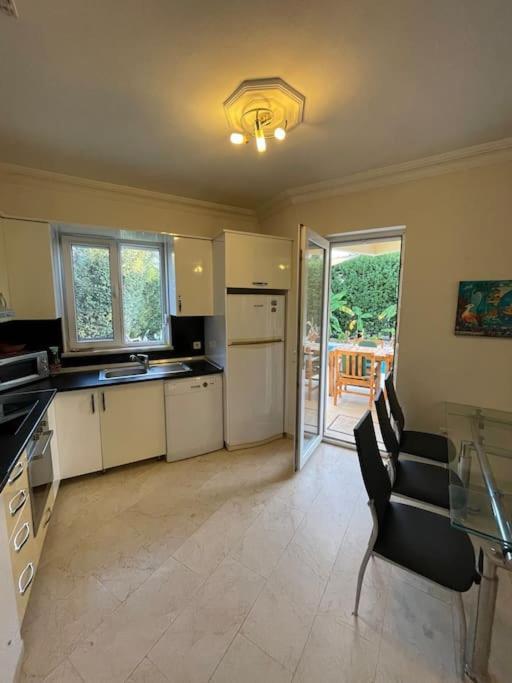 Excellent 3 Storey Villa With A Swimming Pool Belek Exterior photo